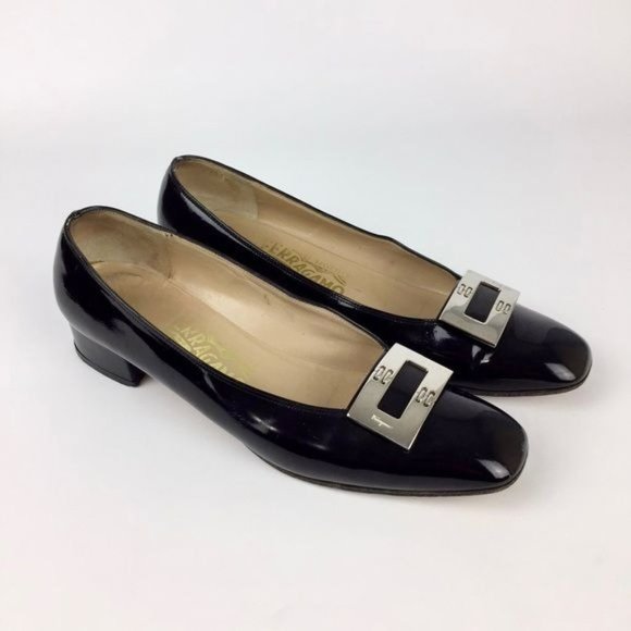 Salvatore Ferragamo Black Patent Leather Silver Buckle Pumps 8 AA Narrow - Picture 1 of 16